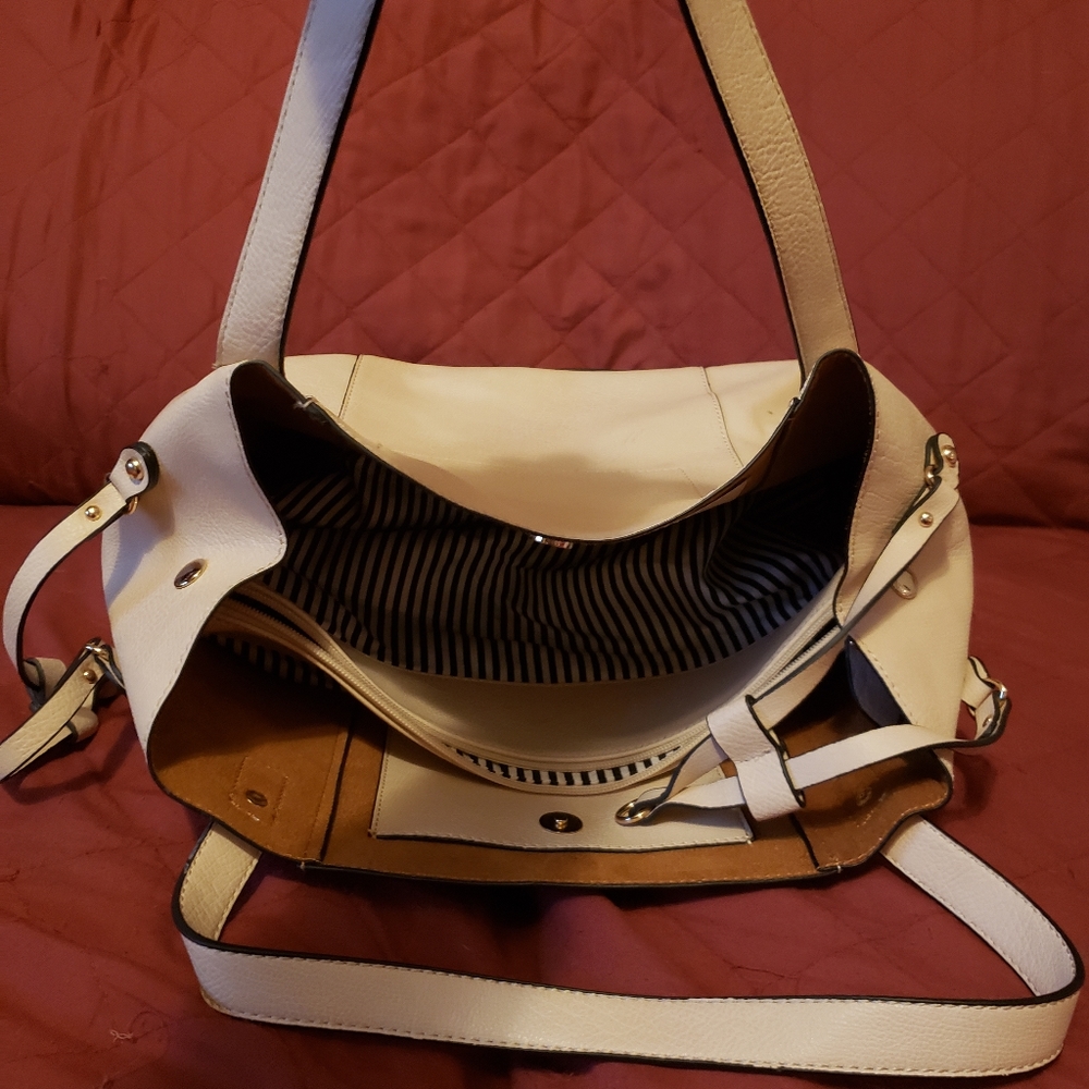 Purse - Picture 3 of 3